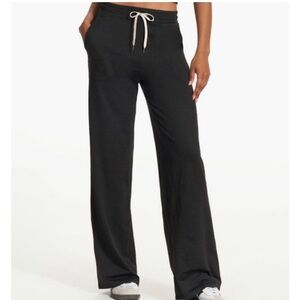 Vuori Halo Wide Leg Pants Size M